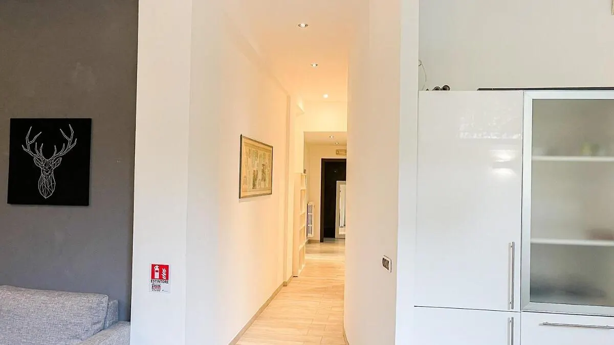 Luxury House Jacuzzi - Milano Apartman