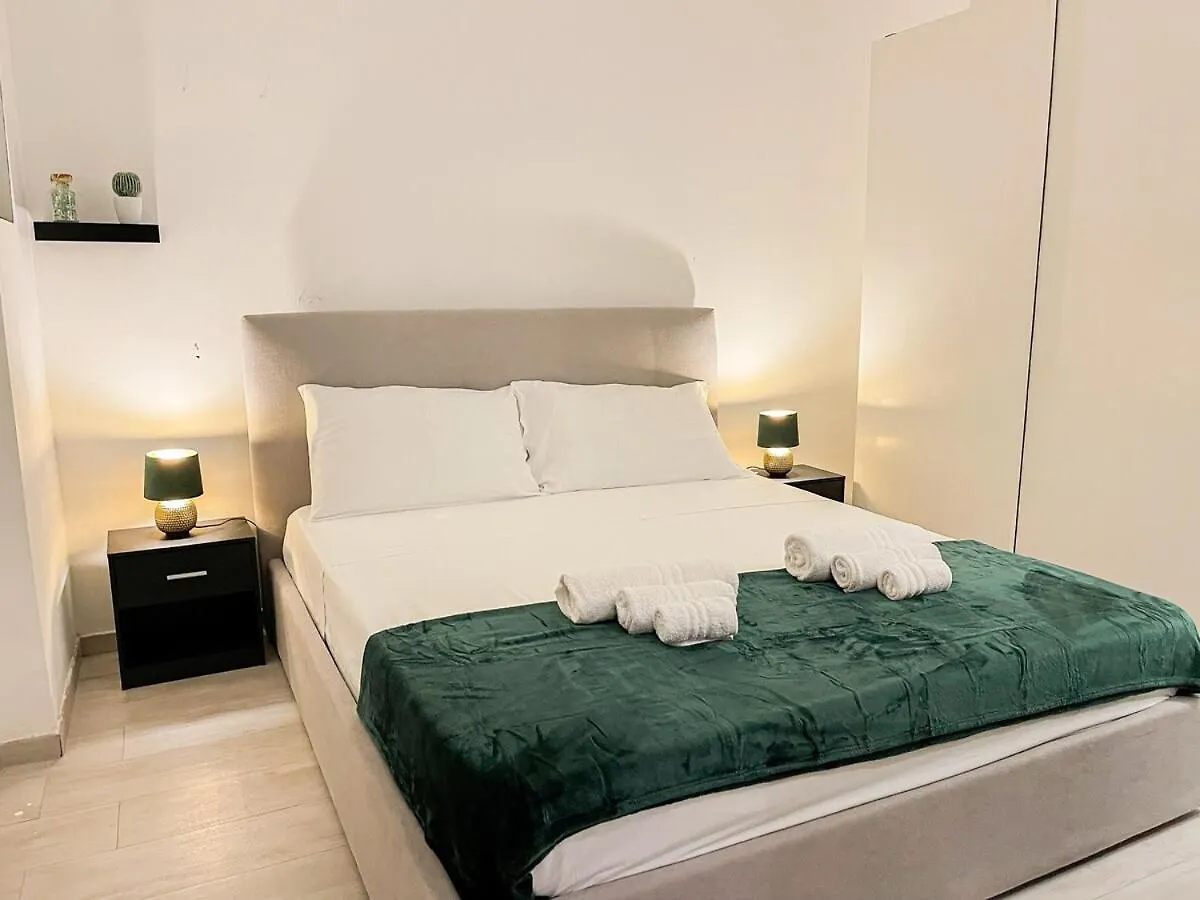 Luxury House Jacuzzi - Milano Διαμέρισμα