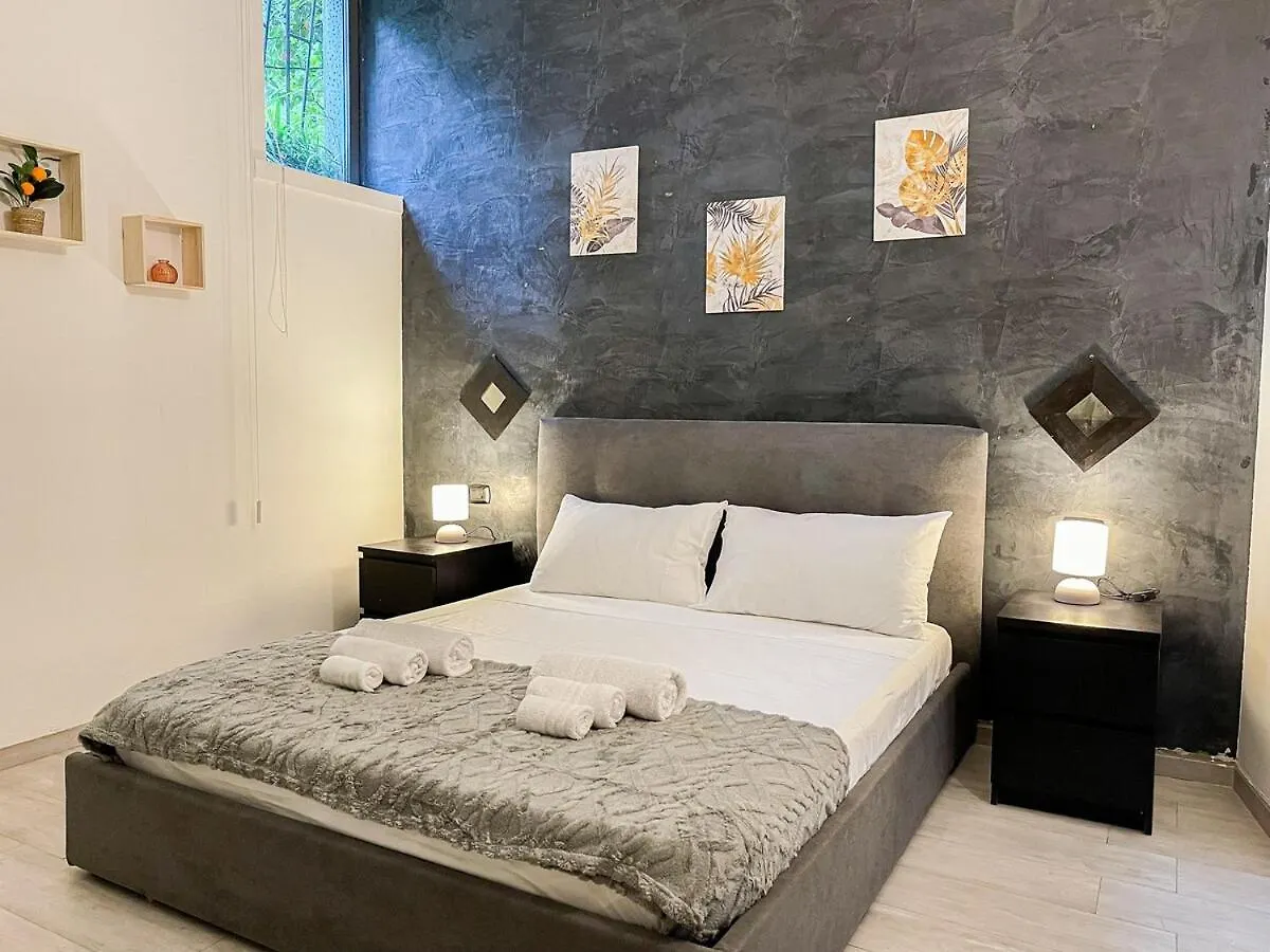 Luxury House Jacuzzi - Milano Διαμέρισμα